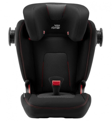  Britax Roemer Kidfix III M (15-36 )  17